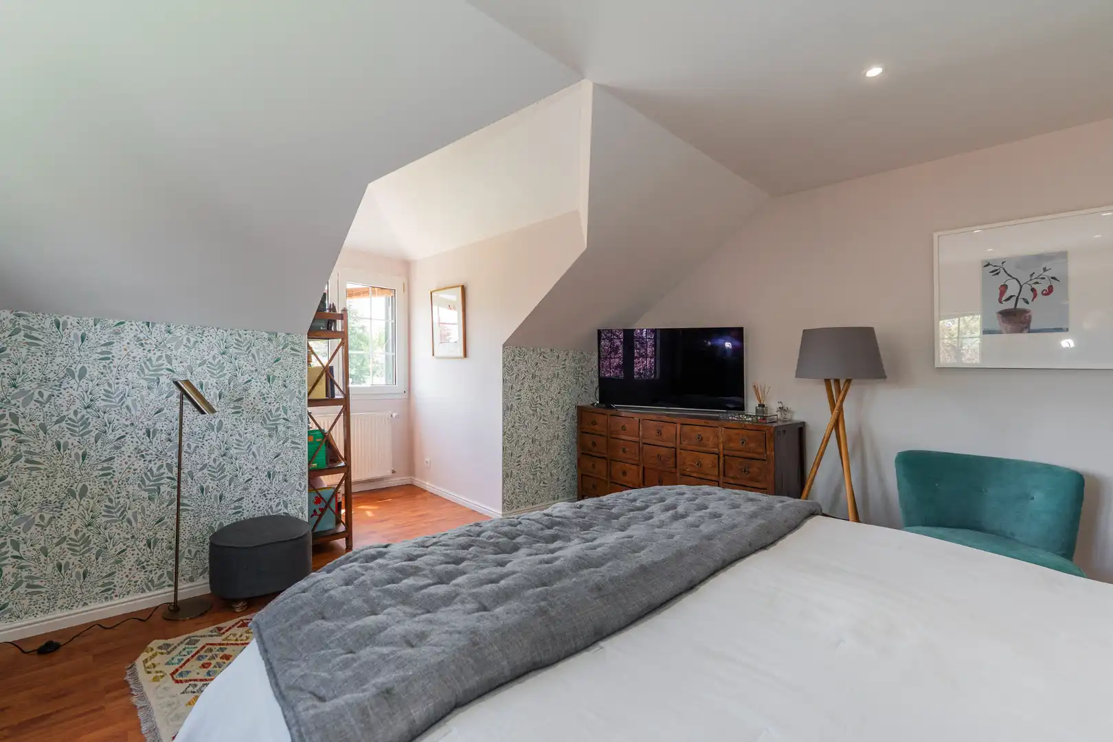 Bedroom of Houses for sale in Madrid  with Air Conditioner, Private garden and Swimming Pool