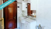 Bathroom of Single-family semi-detached for sale in Langreo  with Terrace and Balcony