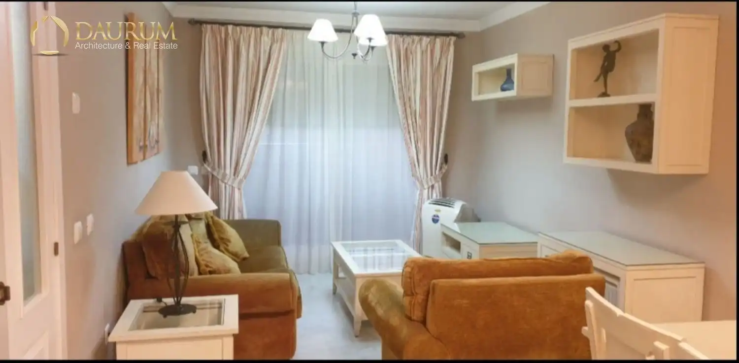 Piso con piscina en venta en AVENIDA CLARA CAMPOAMOR, imagen 2