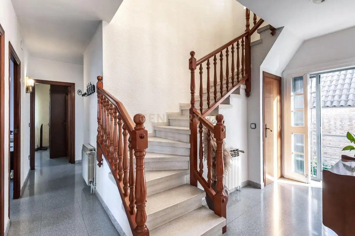 House with pool for sale in Carrer de les Orquídies, Viladecans, Spain, imagen 36