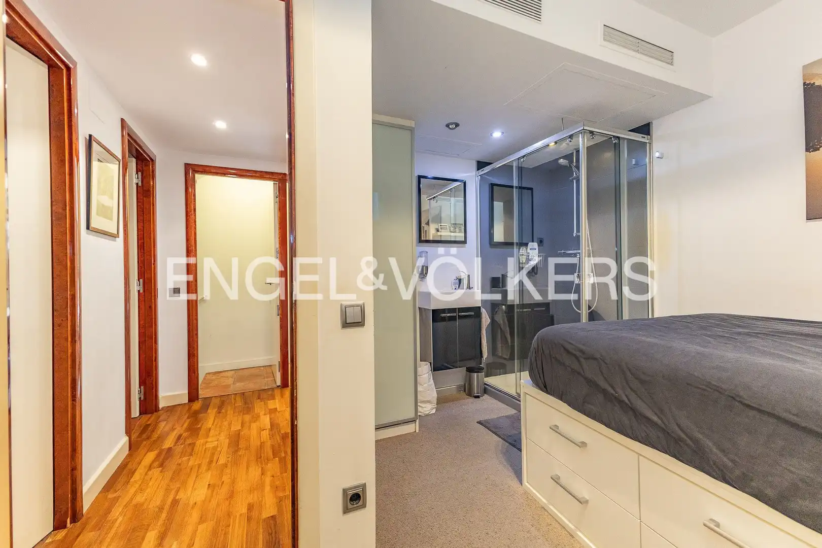 Habitación de Casa o chalet en venta en Barcelona con Aire acondicionado, Calefacción y Jardín privado