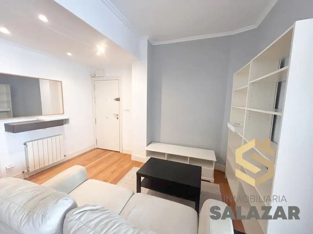 Habitación de Piso en venta en Bilbao  con Calefacción y Microondas