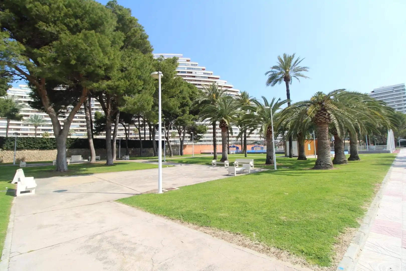 Vista exterior de Apartamento en venta en Cullera con Calefacción, Jardín privado y Terraza