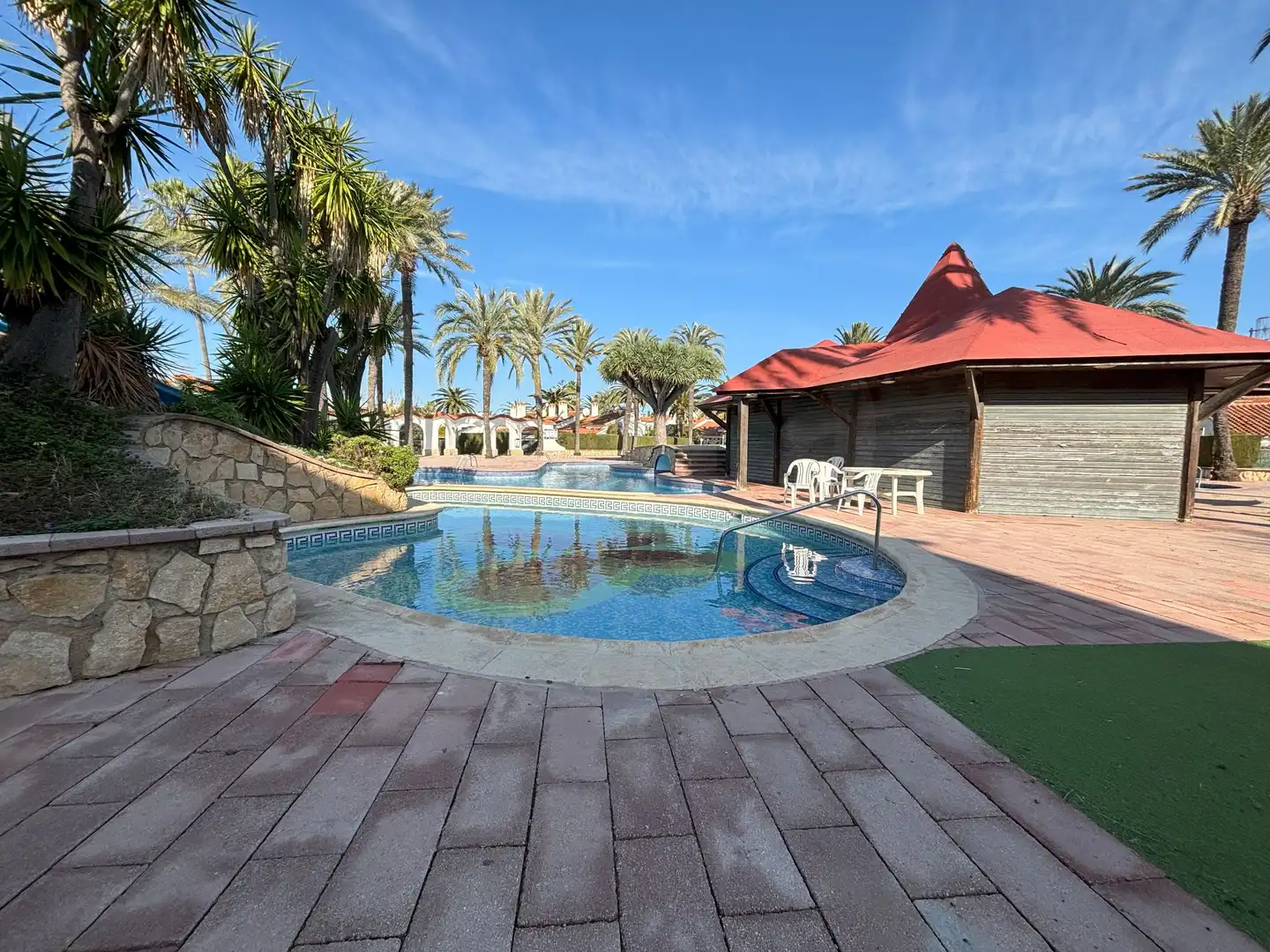 Piscina de Pis de lloguer en Dénia