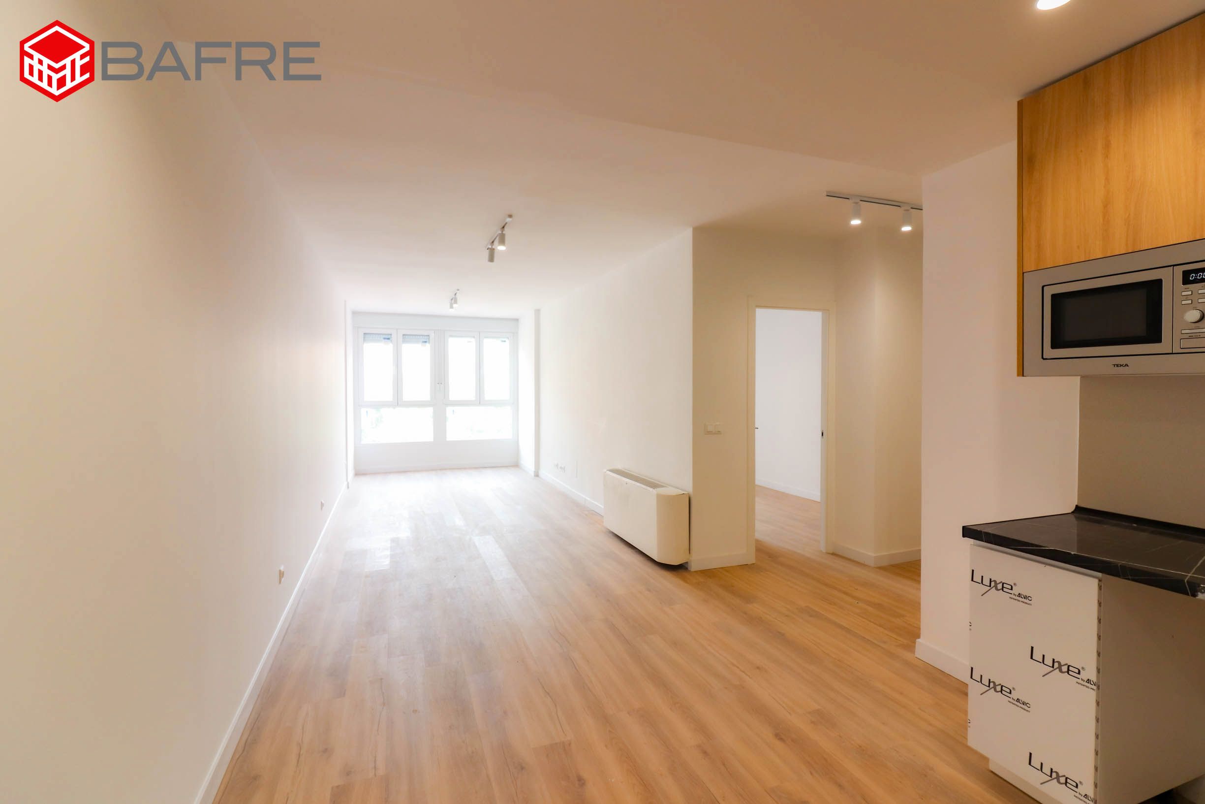 Sala de estar de Piso de alquiler en  Madrid Capital con Aire acondicionado, Calefacción y Piscina