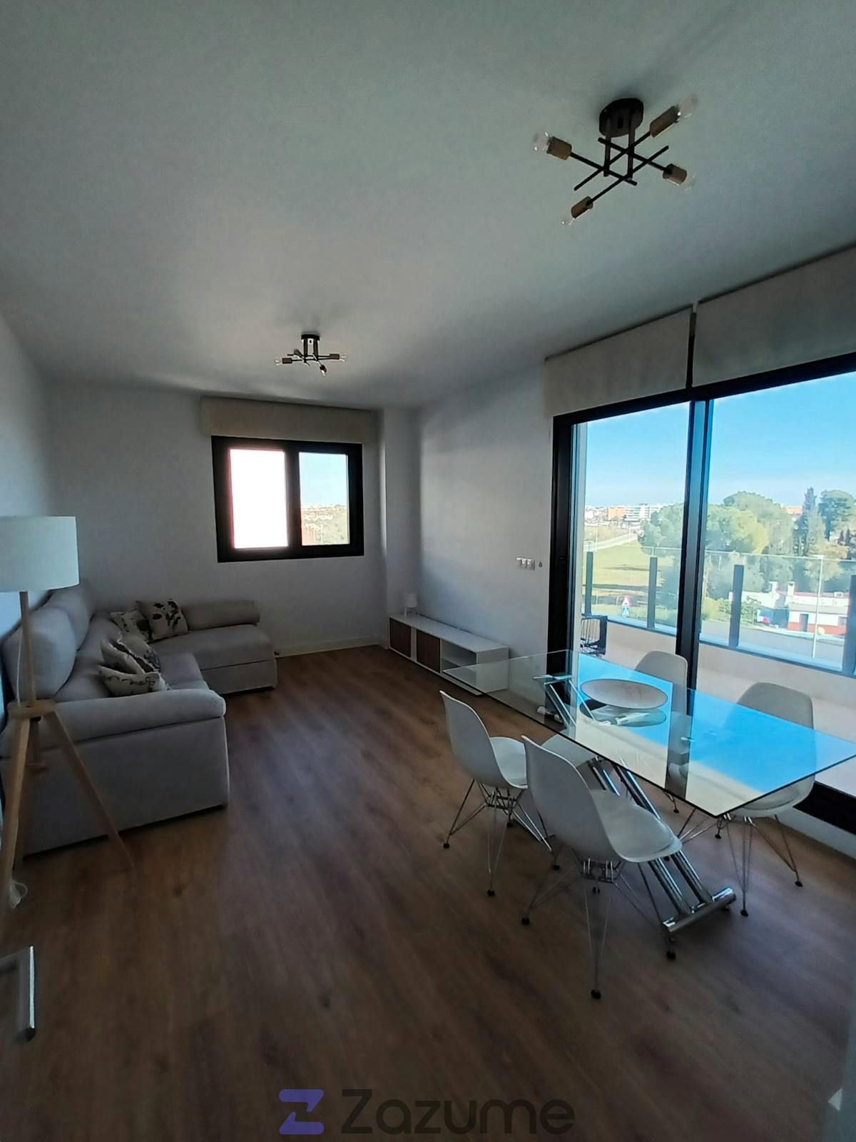 Wohnzimmer von Wohnung zur Miete in Mairena del Aljarafe mit Klimaanlage, Heizung und Privatgarten