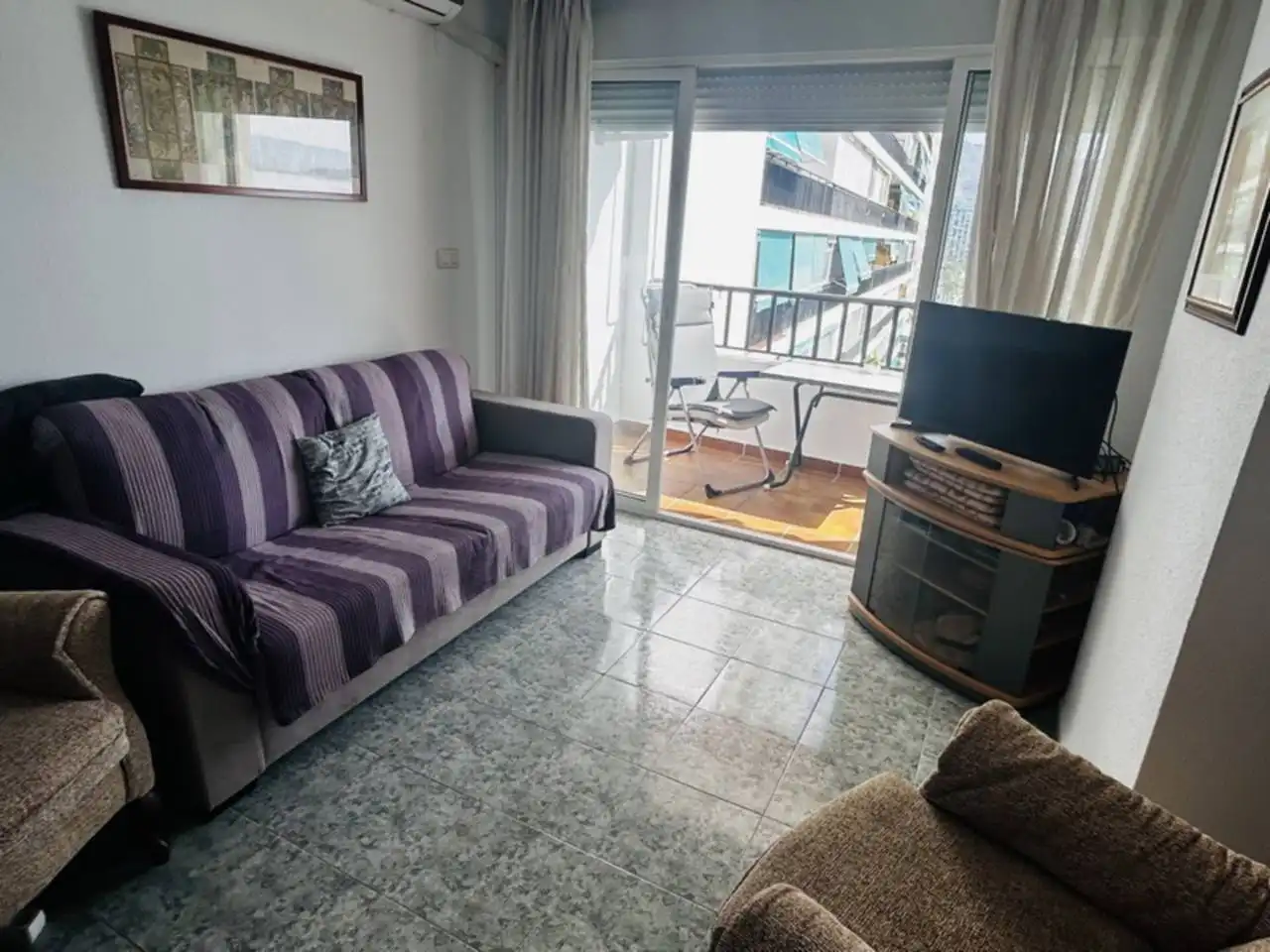 Sala de estar de Apartamento de alquiler en Almuñécar con Aire acondicionado, Terraza y Amueblado