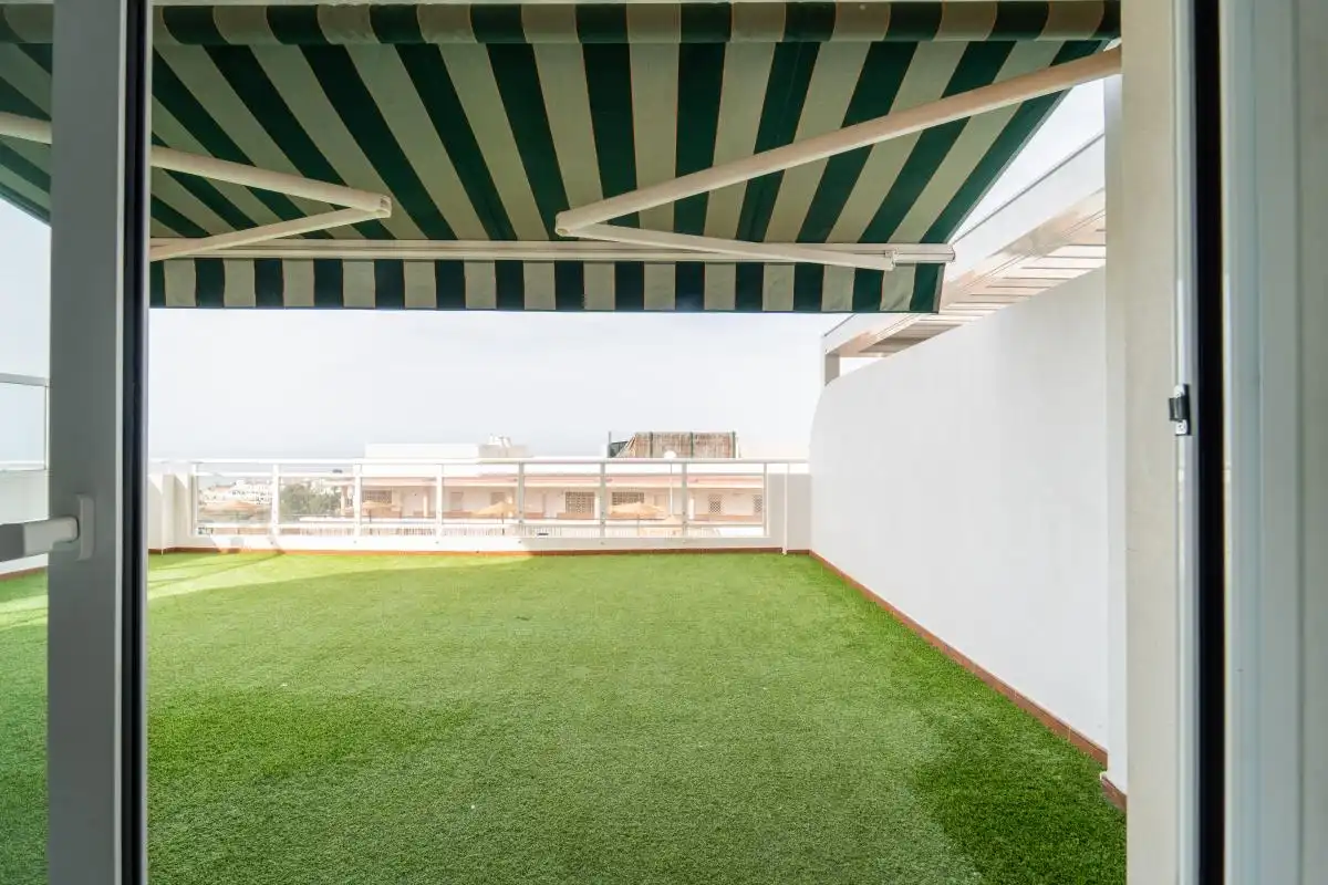 Terraza de Dúplex en venta en Rincón de la Victoria con Aire acondicionado, Calefacción y Jardín privado