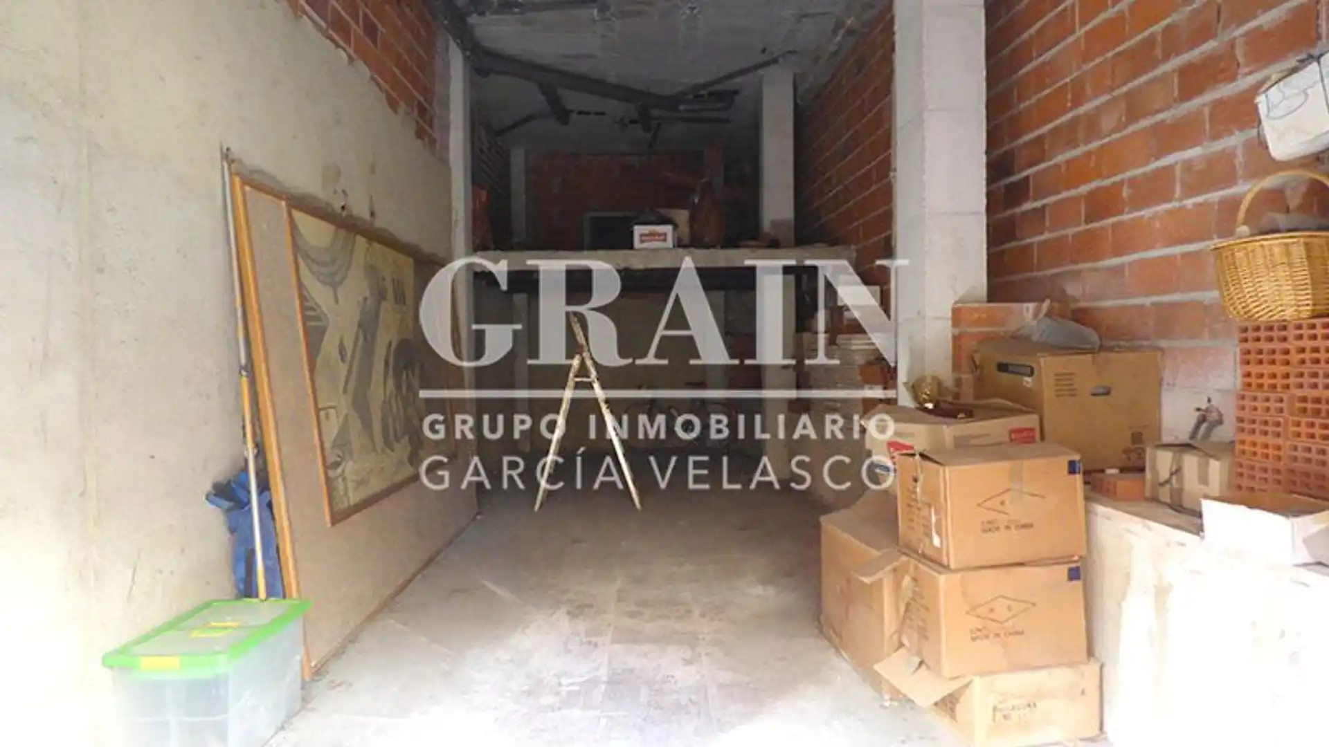 Vista exterior de Local en venta en  Albacete Capital