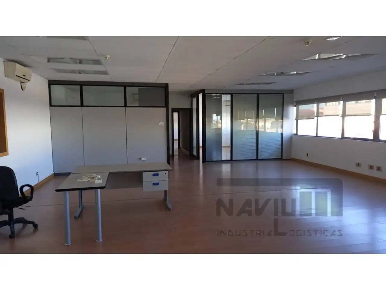 Industrial building to rent in Barrio de la Estación, imagen 11