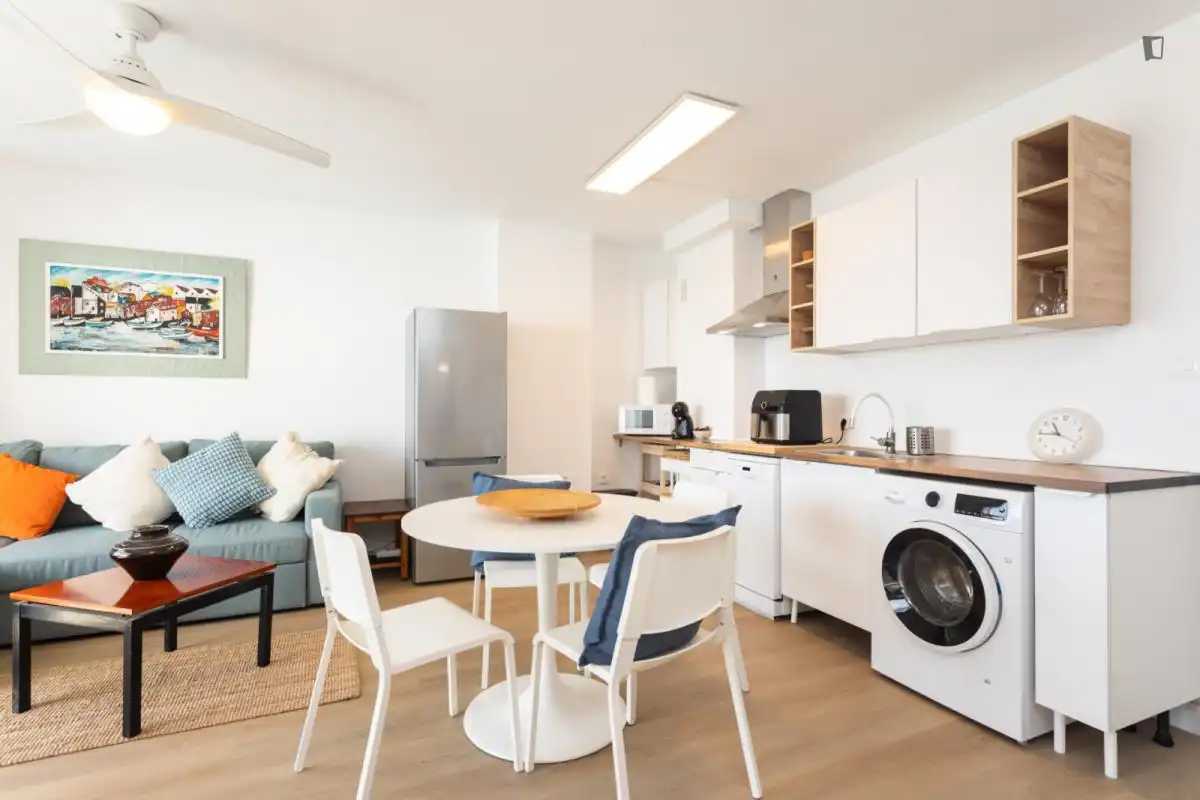Cuina de Apartament de lloguer en Candelaria amb Moblat, Forn i Rentadora