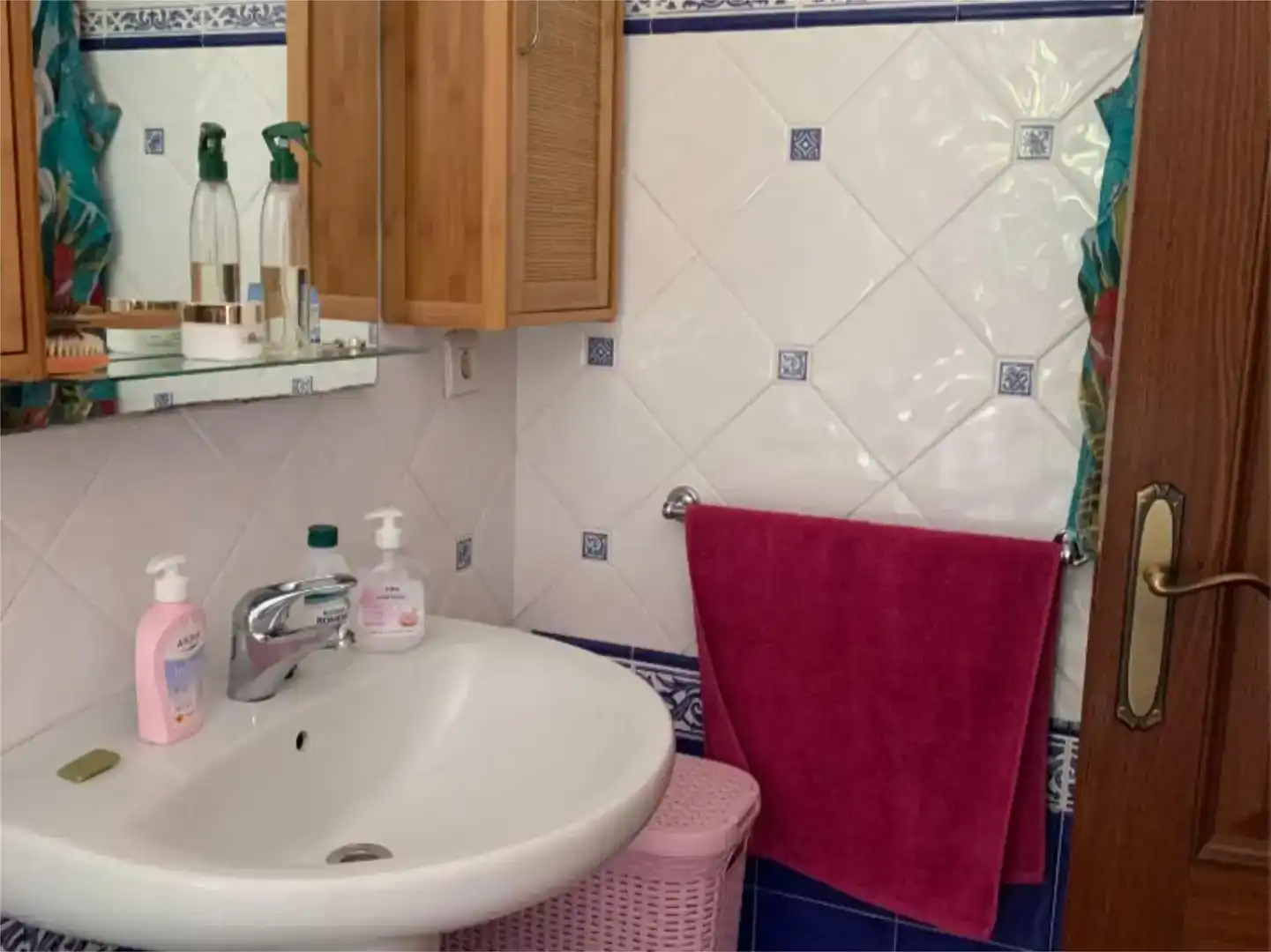 Baño de Piso en venta en Montilla con Jardín privado, Piscina y Balcón