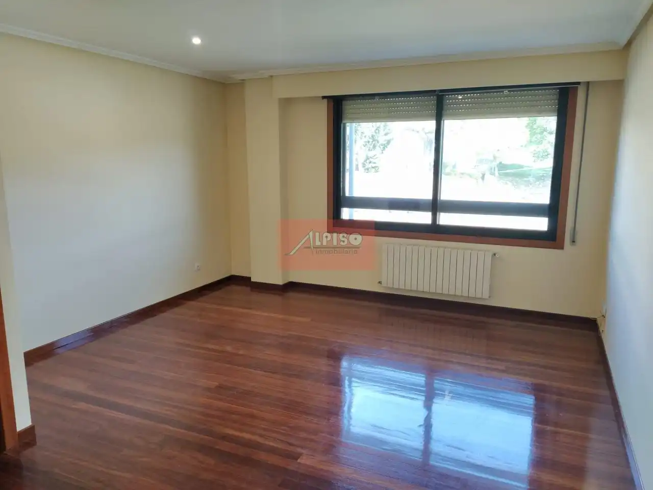 Apartments for rent in Ourense Capital   with Heating, Parquet flooring and Terrace