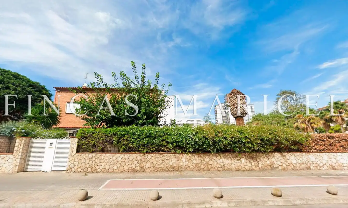 Außenansicht von Wohnung zum Verkauf in Sitges mit Klimaanlage, Heizung und Terrasse