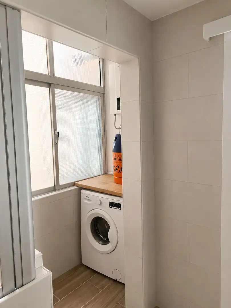Bathroom of Flat for sale in Málaga  with Air Conditioner and Heating