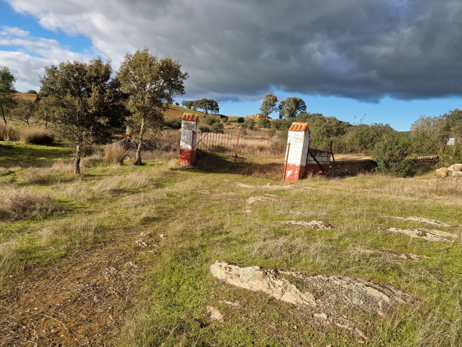 Country house for sale in La Codosera