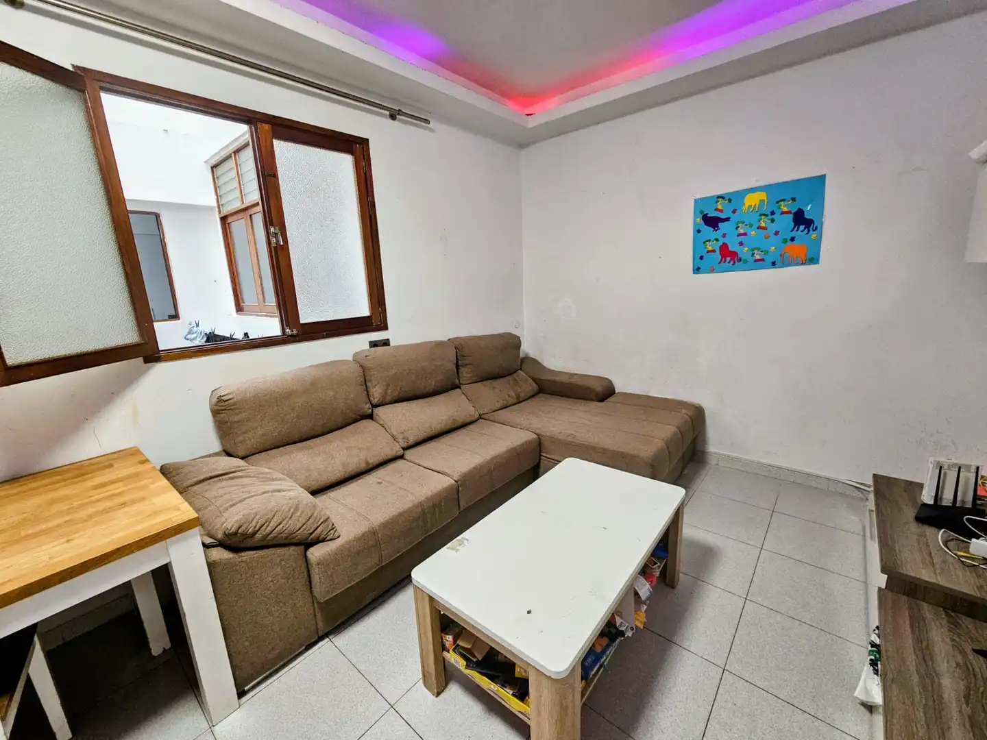 Sala d'estar de Pis en venda en Las Palmas de Gran Canaria amb Forn i Rentadora