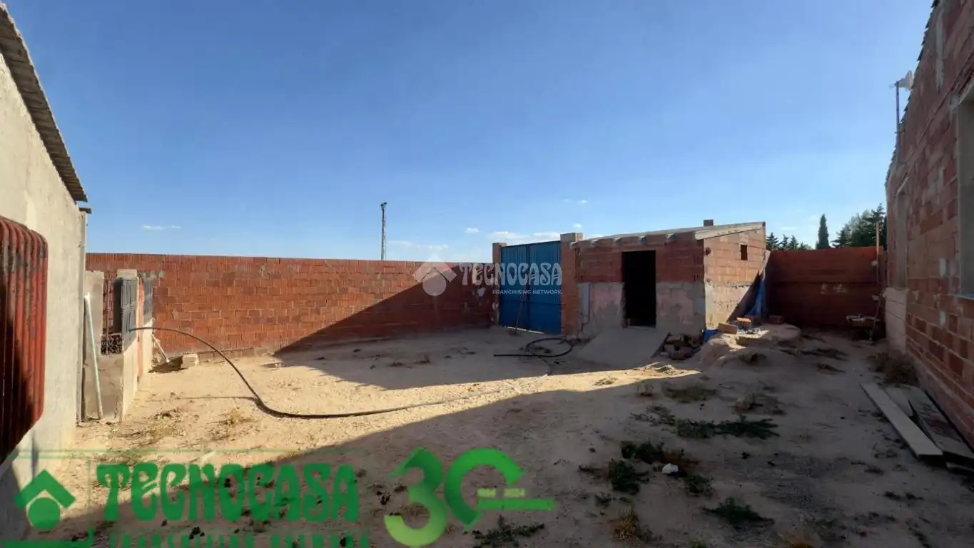 Finca rústica en venda en Camuñas