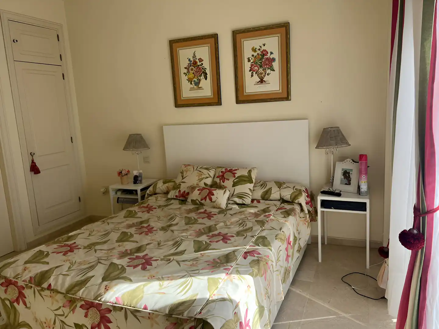 Habitación de Casa o chalet en venta en Estepona con Aire acondicionado, Terraza y Piscina