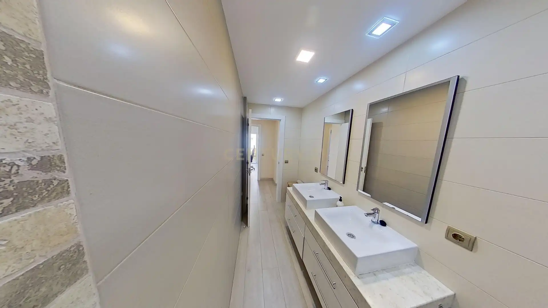Baño de Apartamento de alquiler en Málaga con Aire acondicionado, Horno y Lavadora