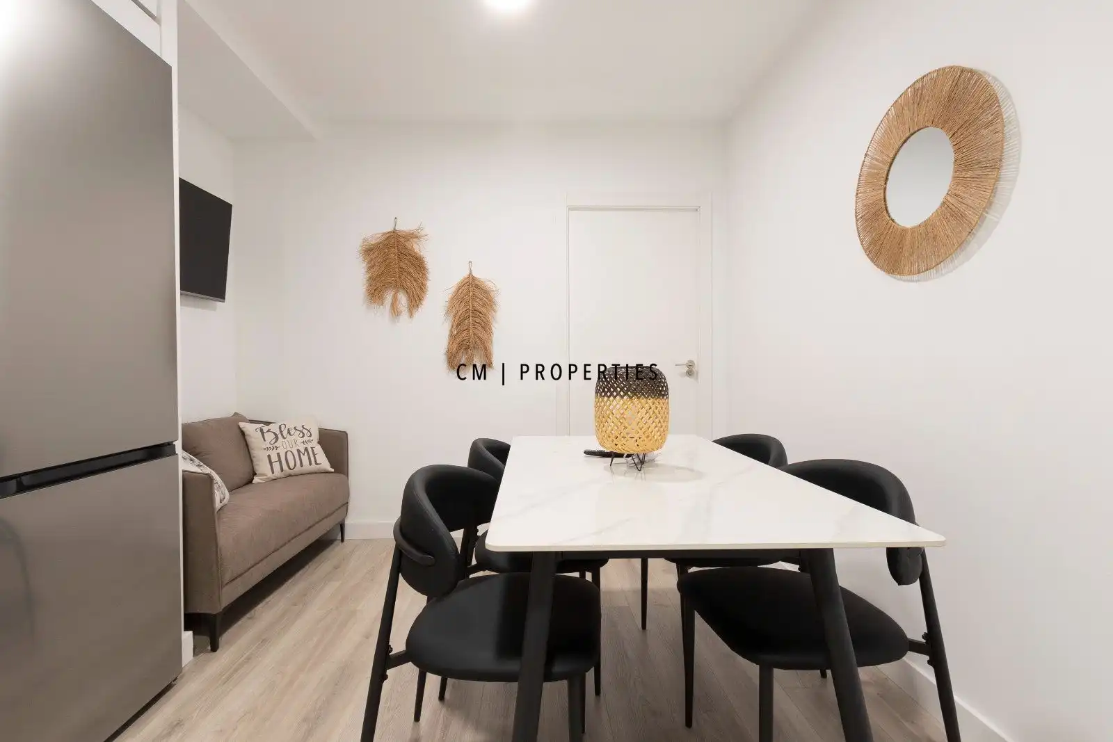 Dining room of Flat for rent in Valencia  with Air Conditioner, Heating and Furnished
