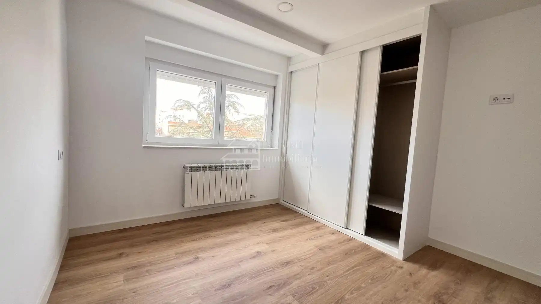 Schlafzimmer von Wohnung zur Miete in Salamanca mit Heizung, Terrasse und Balkon