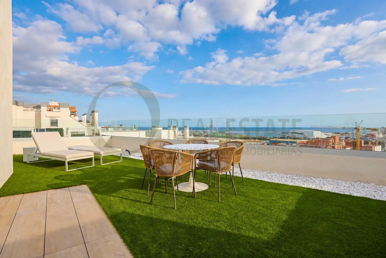 Terrasse von Wohnung zum Verkauf in Alicante / Alacant mit Klimaanlage, Terrasse und Abstellraum
