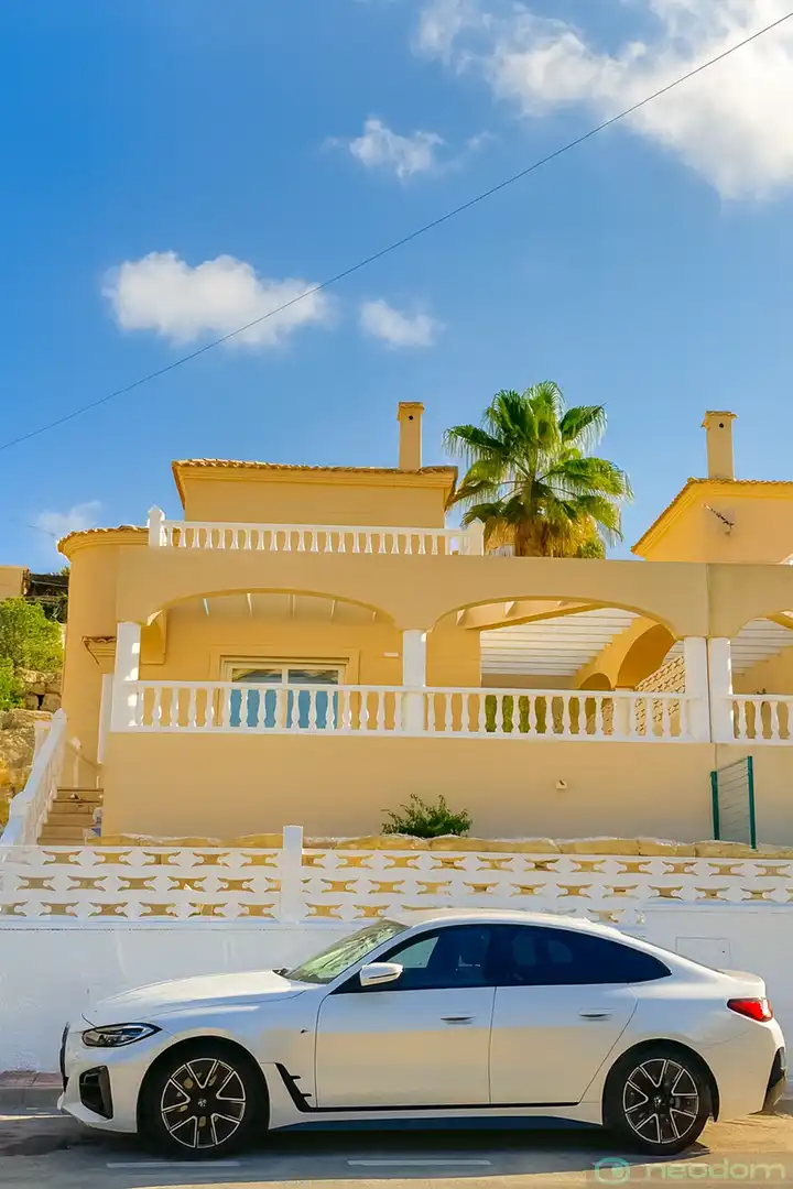 Casa amb terrassa en venda a Carrer de Torrevella, imagen 3