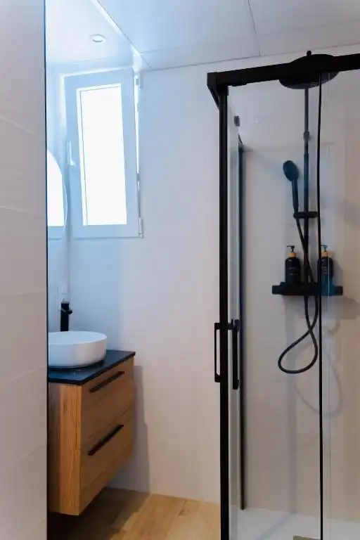 Badezimmer von Wohnung zur Miete in Centro