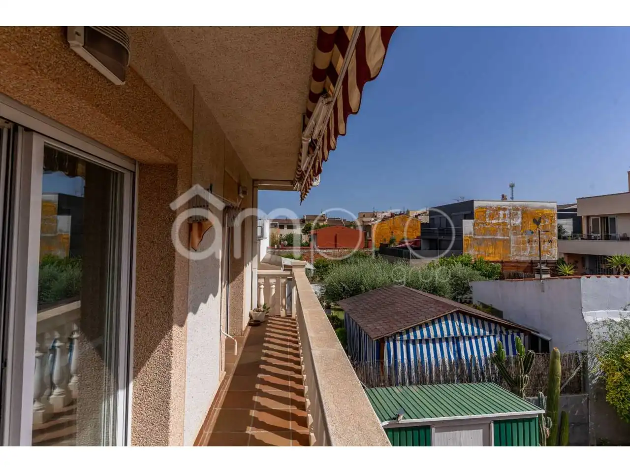 Terraza de Dúplex en venta en Vilanova i la Geltrú con Terraza, Balcón y Alarma