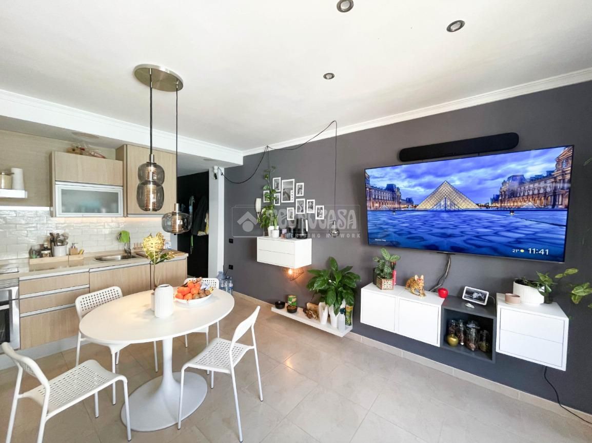 Living room of Flat for sale in Santa Lucía de Tirajana