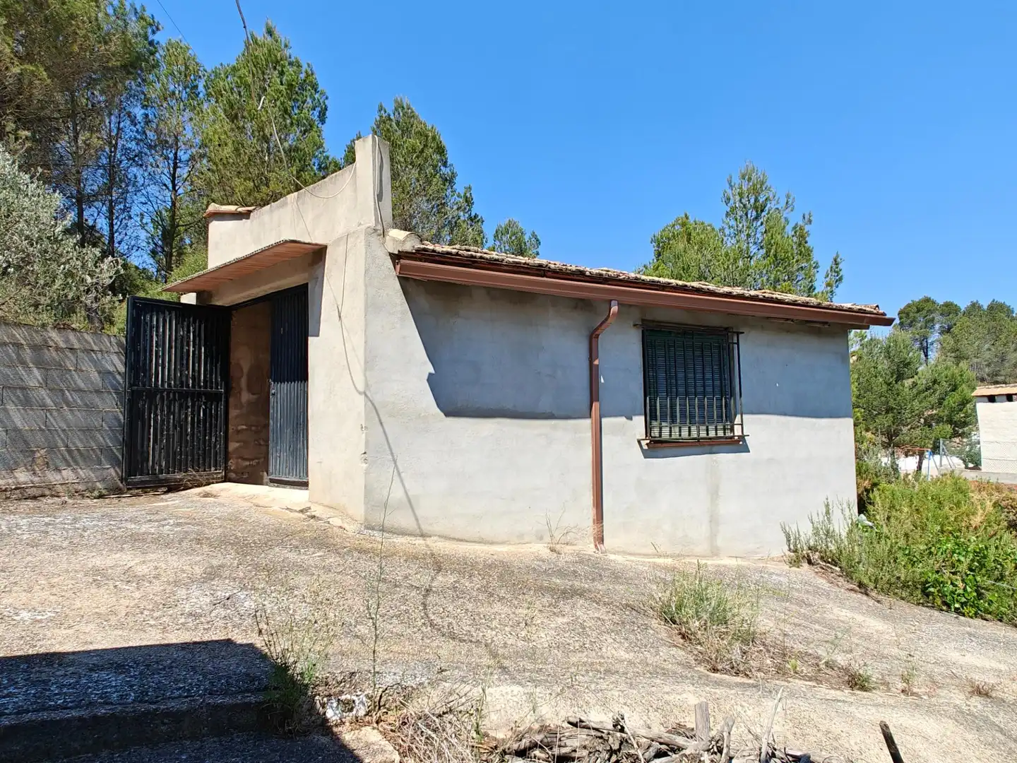 Vista exterior de Casa o xalet en venda en Yátova amb Calefacció i Jardí privat