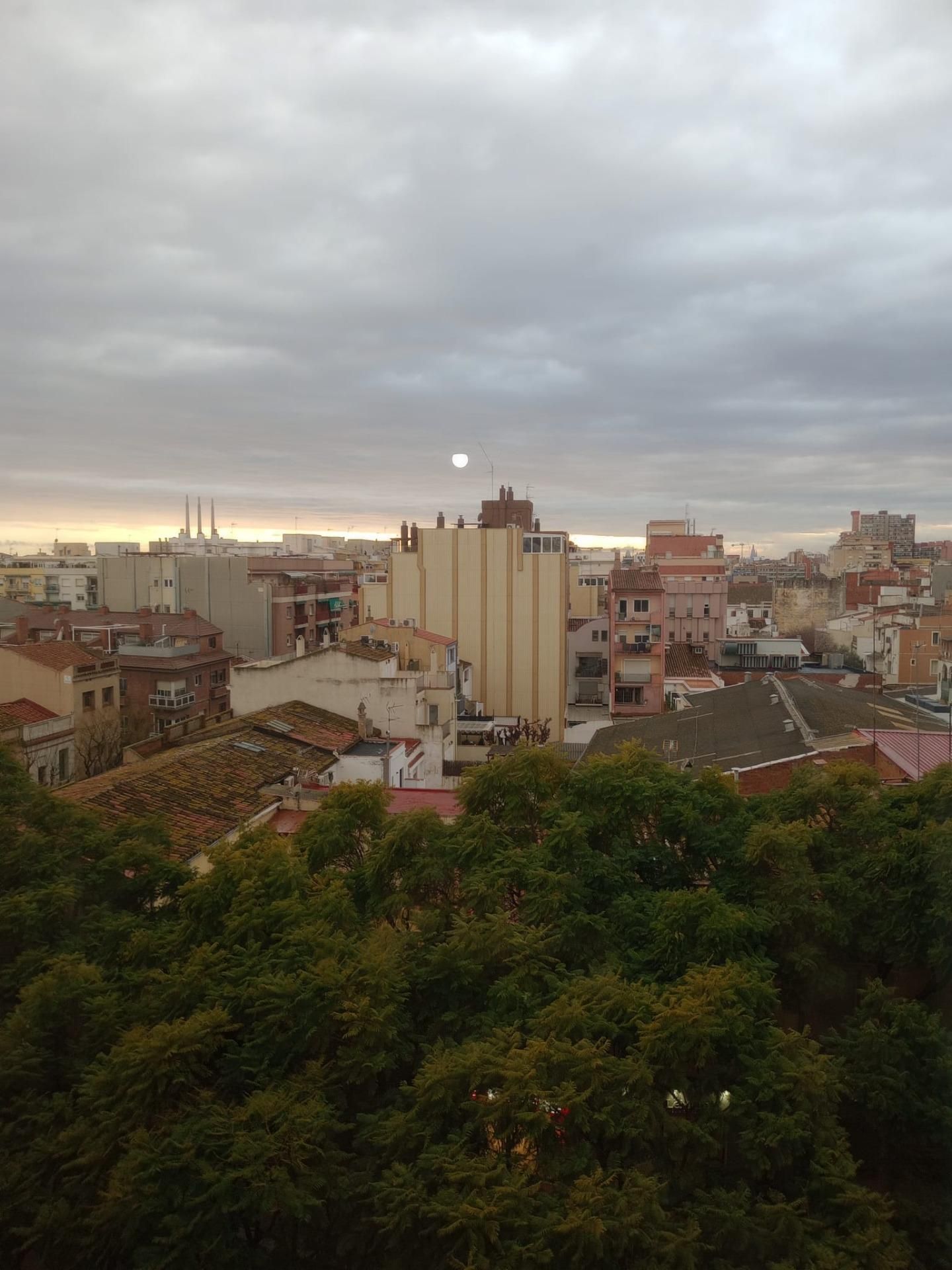 Vista exterior de Pis en venda en Badalona