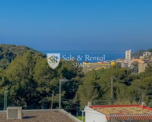 Exterior view of Single-family semi-detached for sale in Lloret de Mar  with Terrace and Swimming Pool