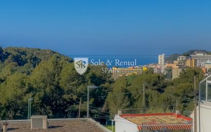 Exterior view of Single-family semi-detached for sale in Lloret de Mar  with Terrace and Swimming Pool