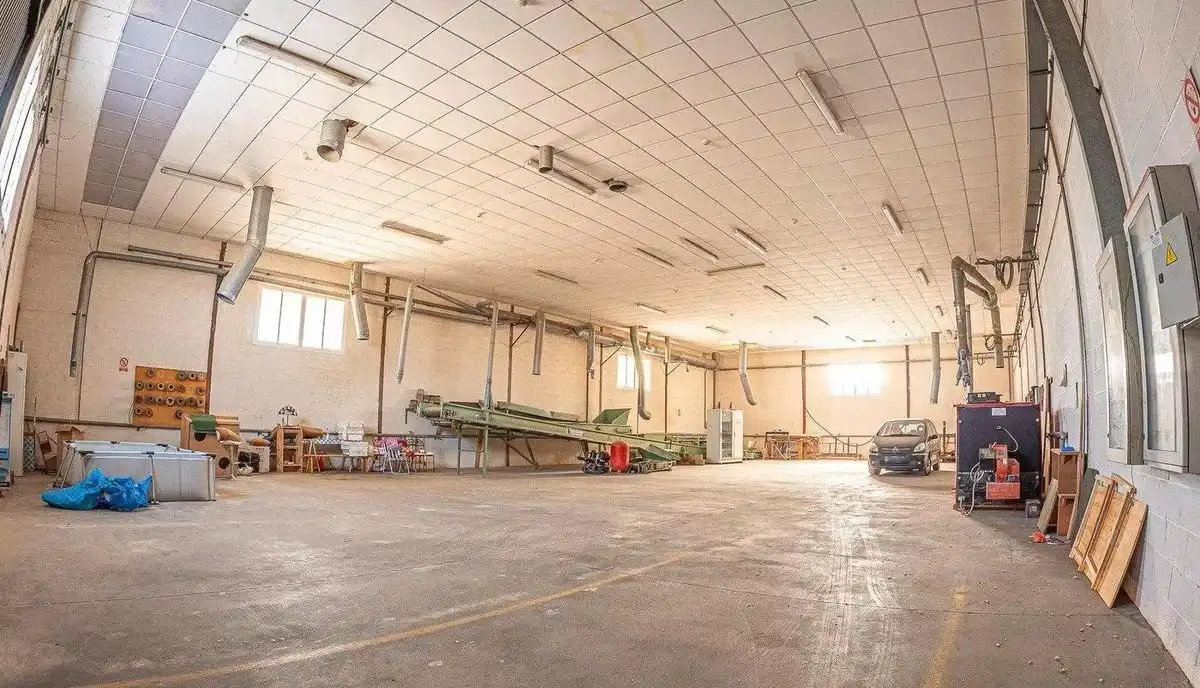 Nau industrial en venda en Orihuela
