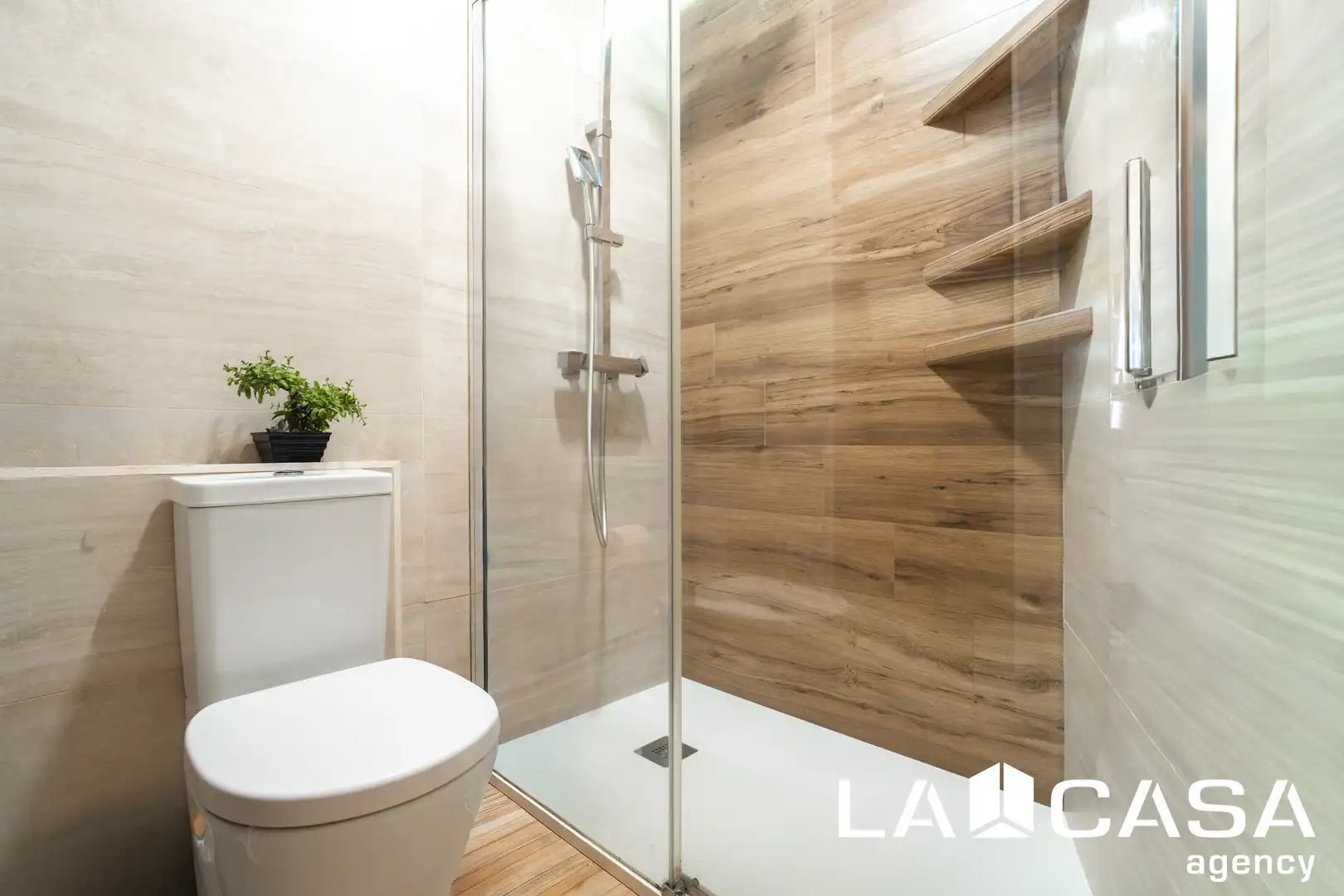 Baño de Piso en venta en Dos Hermanas con Trastero