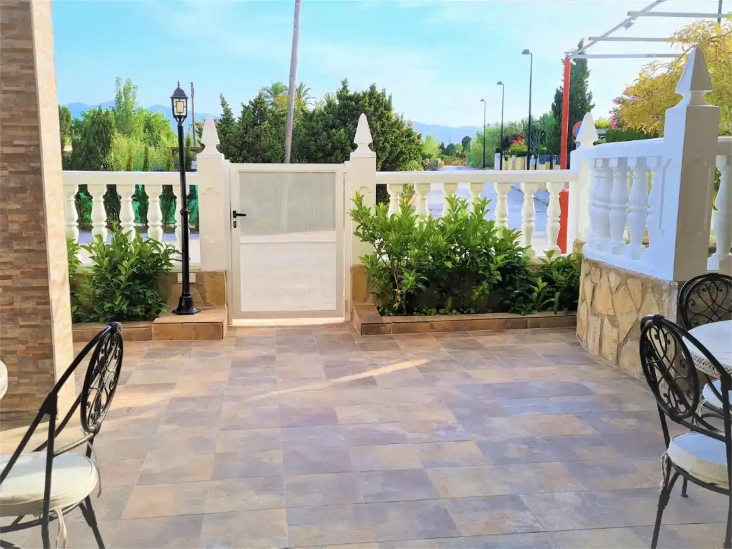 Terrasse von Haus oder Chalet zur Miete in Dénia mit Klimaanlage, Privatgarten und Schwimmbad
