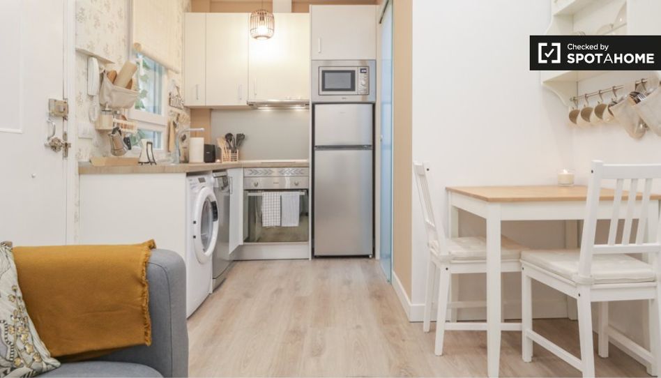 Piso de alquiler en Almagro - Imagen 5