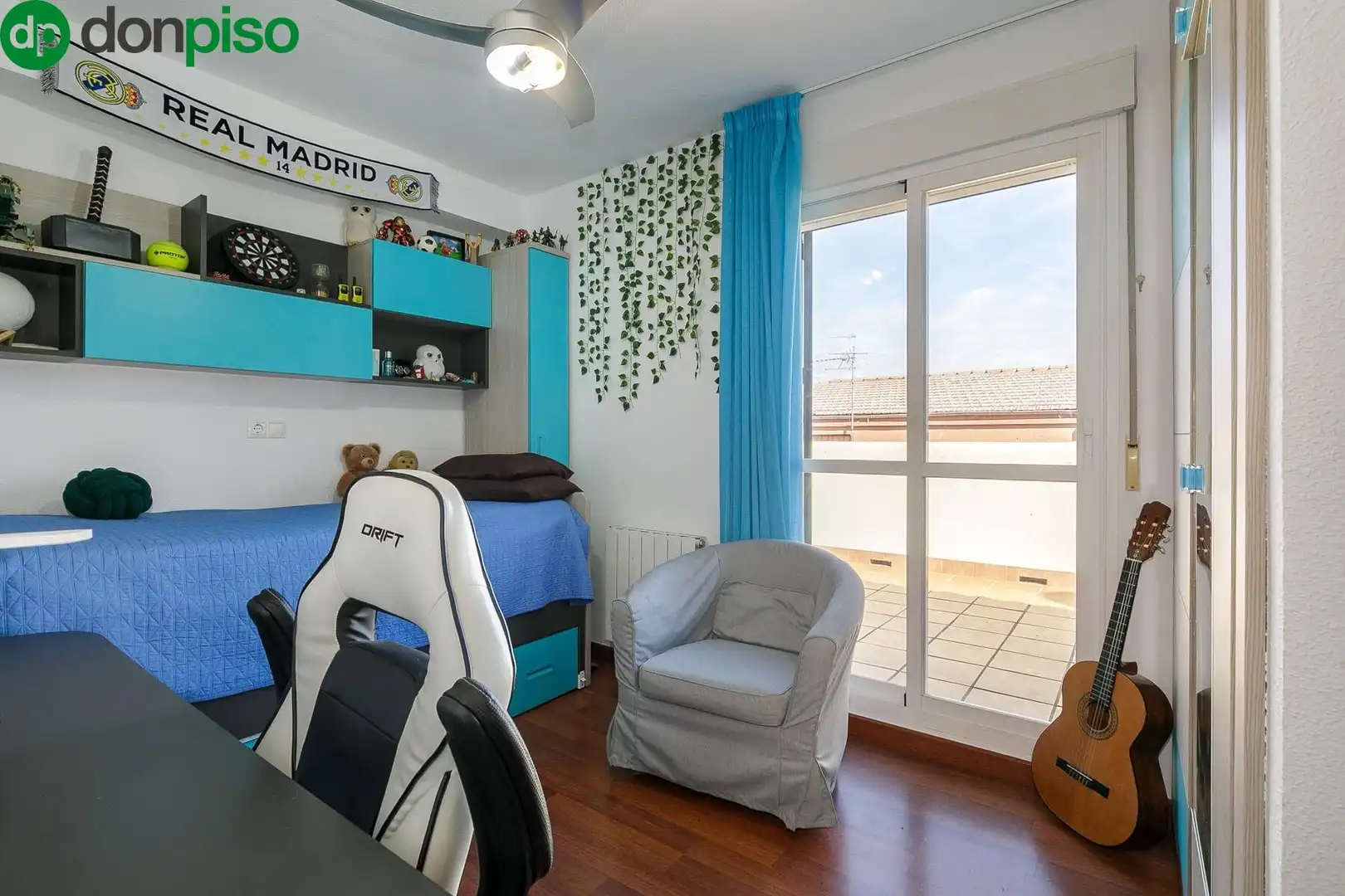 Habitación de Ático en venta en Armilla con Aire acondicionado, Terraza y Trastero
