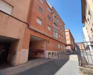 Exterior view of Flat for sale in Salamanca Capital