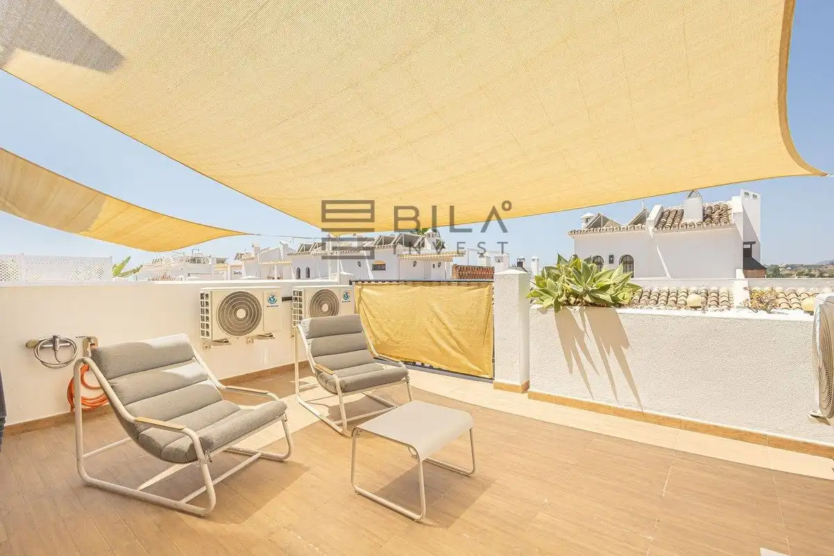 Terraza de Dúplex en venta en Fuengirola con Aire acondicionado, Terraza y Piscina