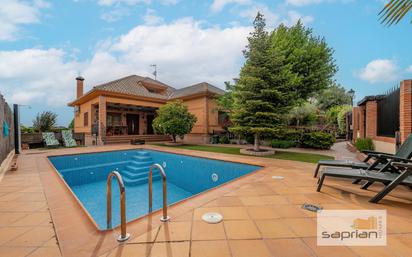 Swimming pool of House or chalet for sale in Quijorna  with Air Conditioner, Heating and Private garden