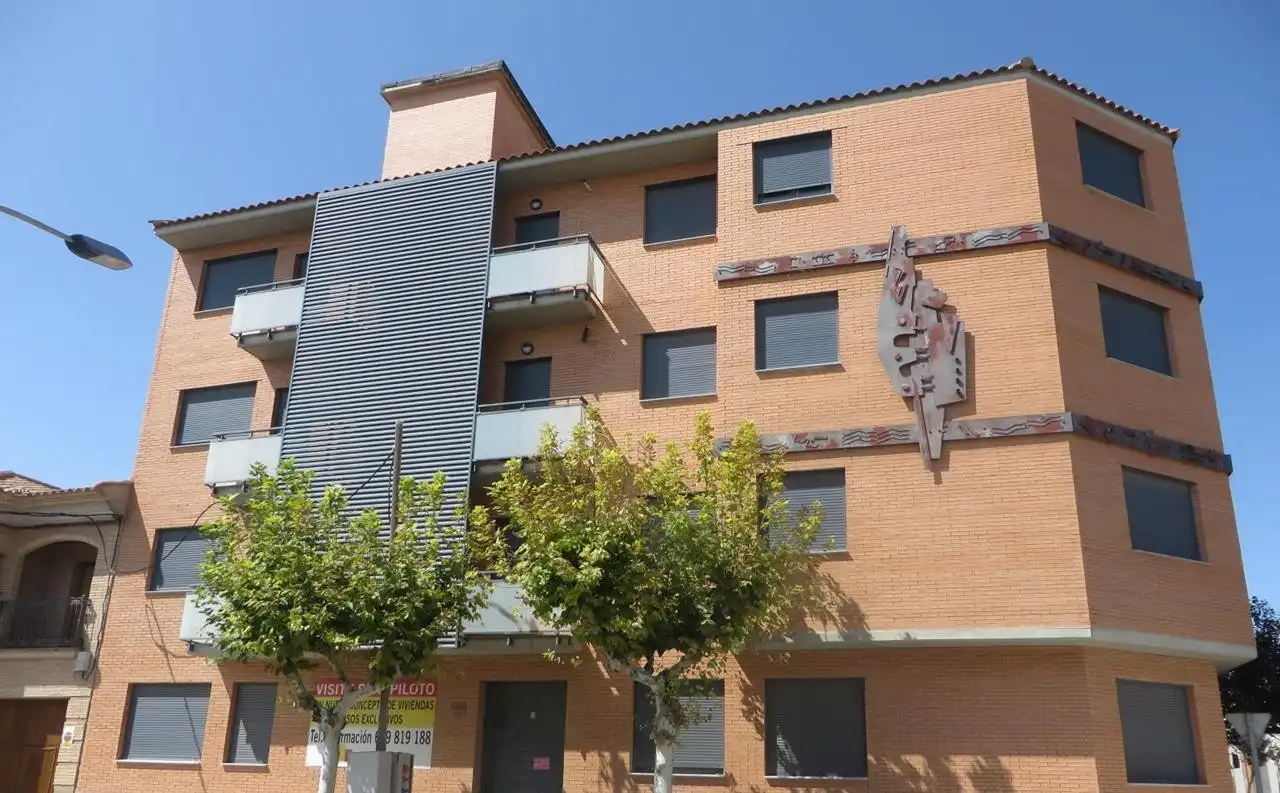 Vista exterior de Edificio en venta en Tauste