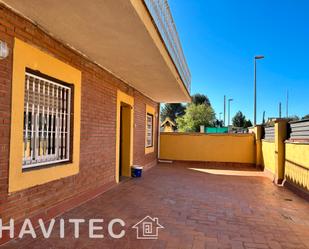 Exterior view of House or chalet for sale in Rubí  with Heating, Parquet flooring and Terrace
