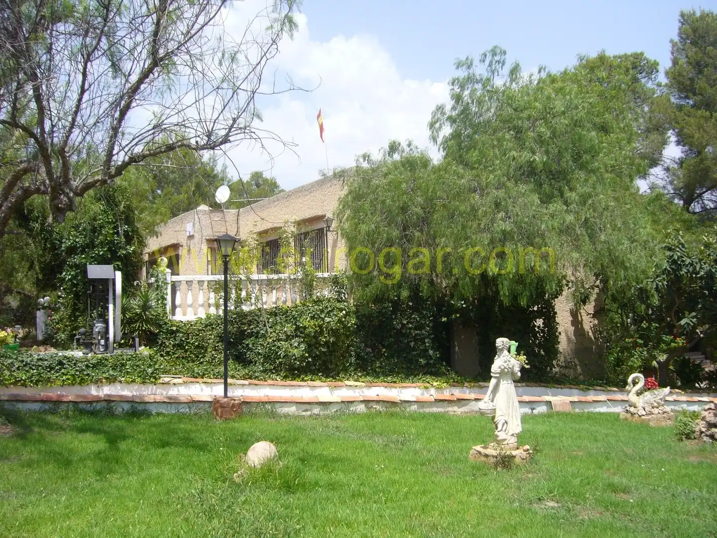 Jardí de Casa o xalet en venda en Chiva amb Jardí privat, Terrassa i Traster