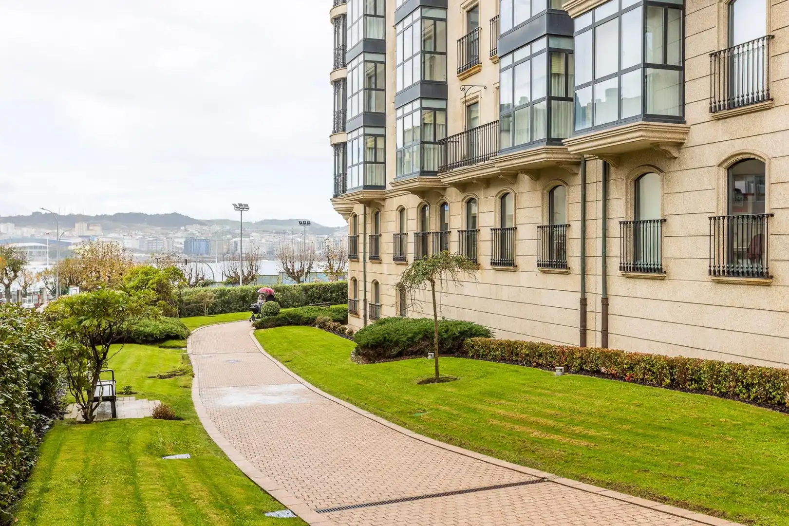 Vista exterior de Piso en venta en A Coruña Capital  con Calefacción, Jardín privado y Trastero
