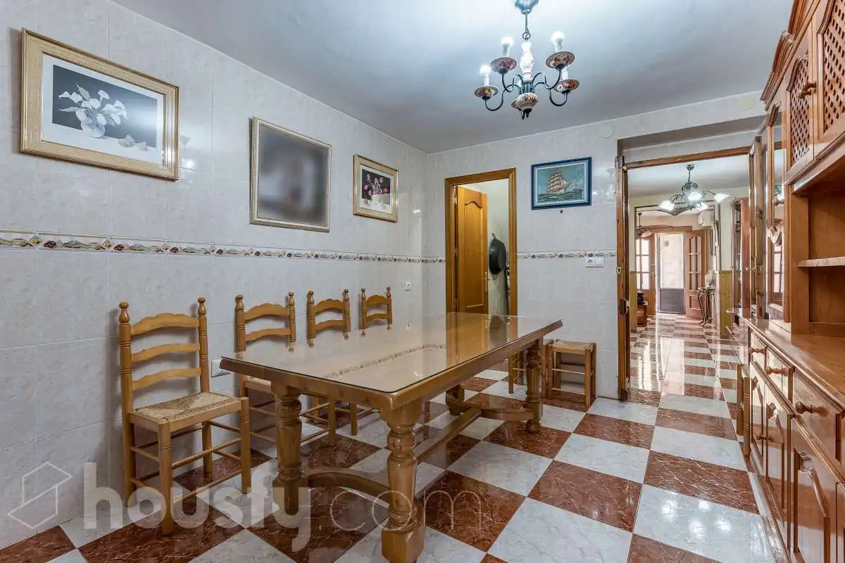 Comedor de Casa o chalet en venta en Valdepeñas de Jaén con Aire acondicionado y Amueblado