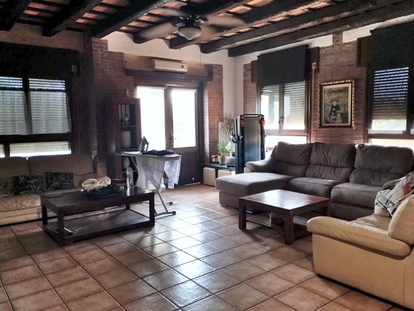 Living room of Commercial properties for sale in Botarell  with Air Conditioner, Heating and Terrace