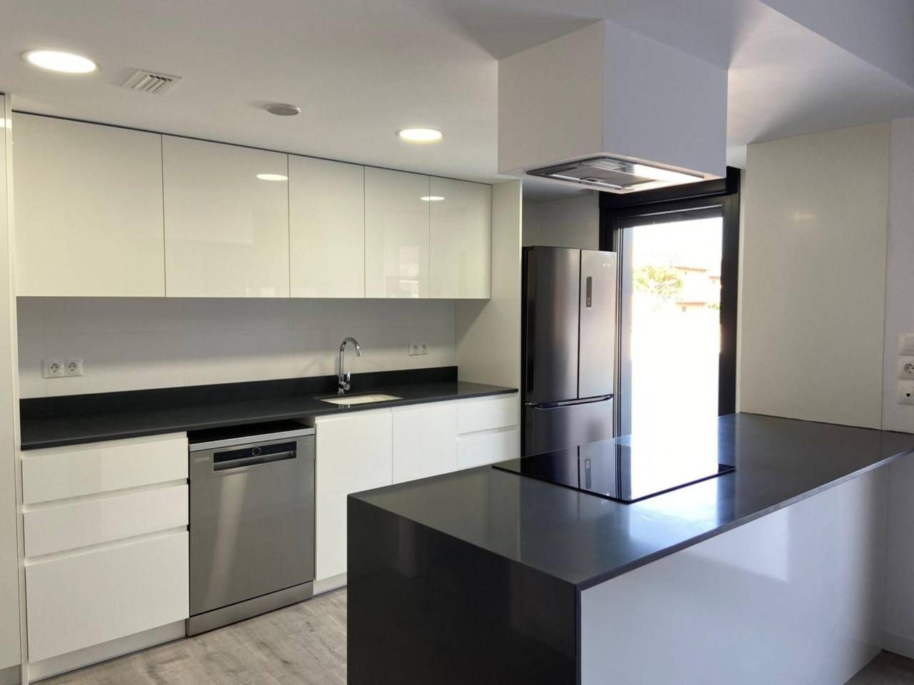 Kitchen of Single-family semi-detached to rent in Bétera  with Air Conditioner, Private garden and Parquet flooring